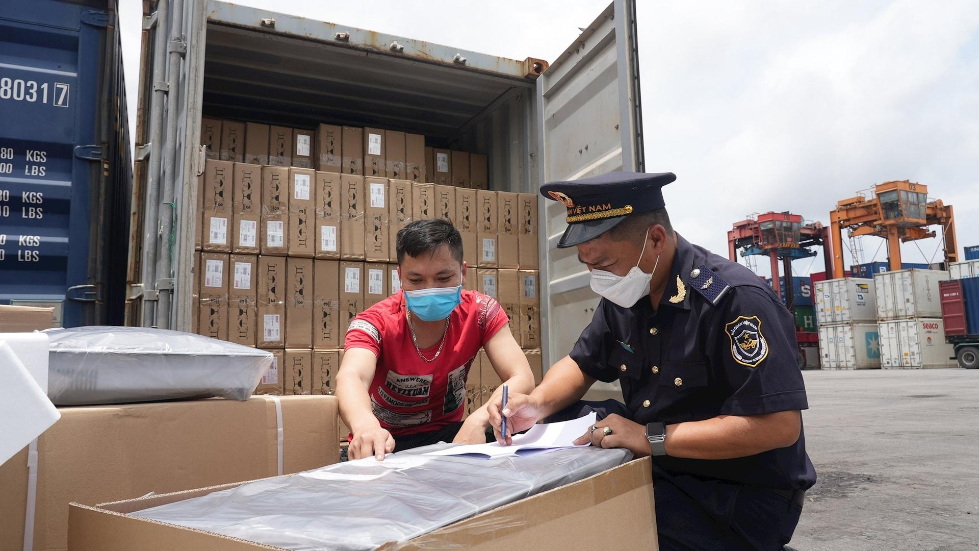 Gỡ vướng thuế xuất khẩu: Khơi thông dòng tiền, giảm chi phí cho doanh nghiệp