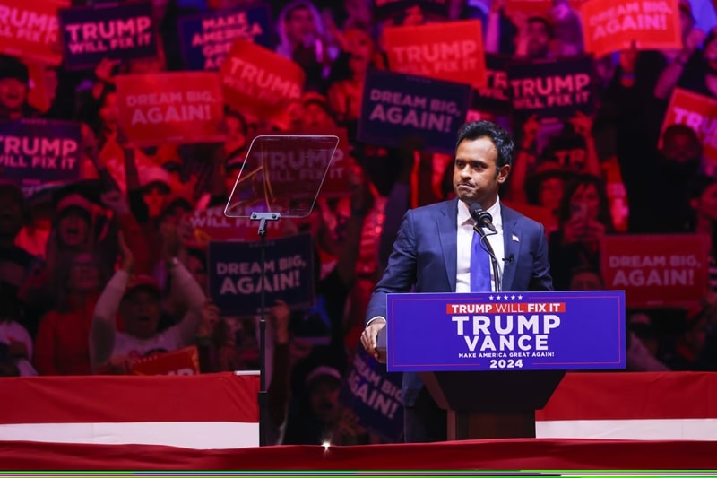 Ai vừa được ông Trump chọn để cắt giảm hàng nghìn tỷ USD?