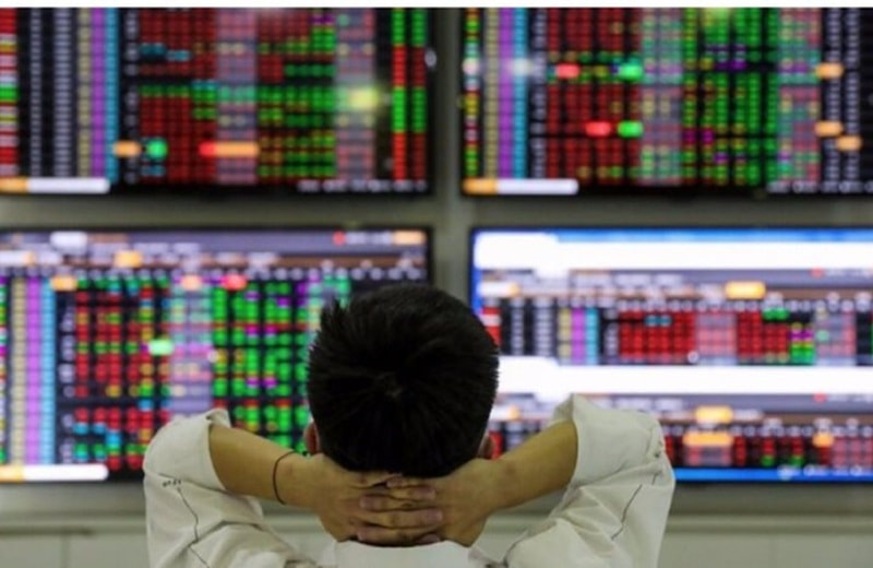 Chứng khoán có thể kiểm định mốc 1.550 điểm trước khi hồi phục