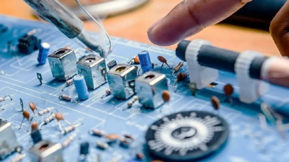 "Con đường ngách" và tương lai của ngành bán dẫn Việt Nam