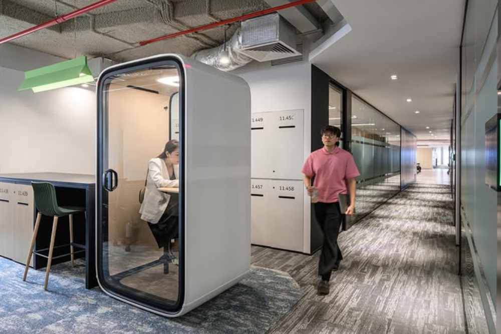 "Con đường ngách" và tương lai của ngành bán dẫn Việt Nam "Con đường ngách" và tương lai của ngành bán dẫn Việt Nam