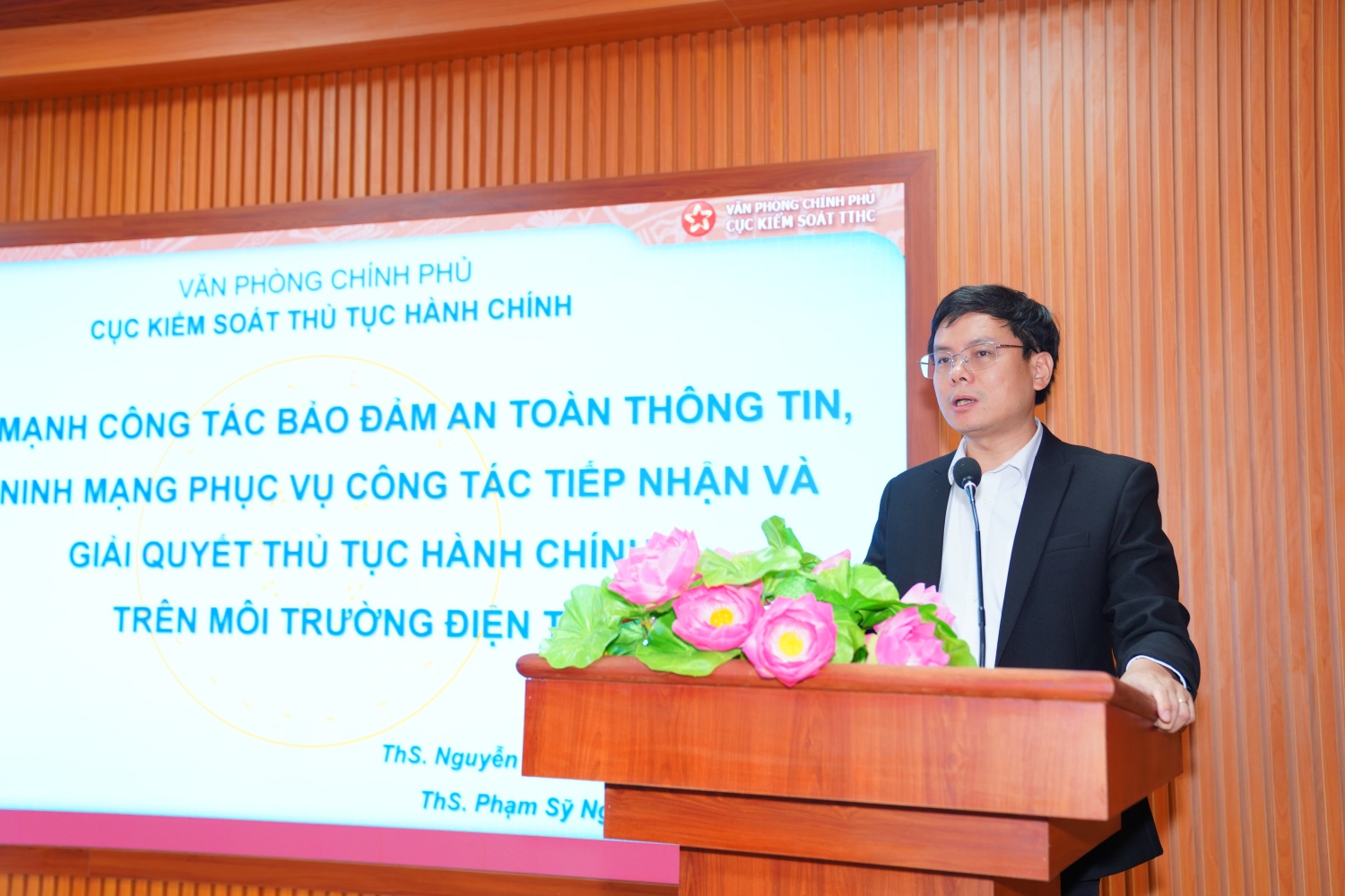 Tìm giải pháp nâng cao hiệu quả công tác bảo đảm an toàn thông tin, an ninh mạng ở Việt Nam Tìm giải pháp nâng cao hiệu quả công tác bảo đảm an toàn thông tin, an ninh mạng ở Việt Nam