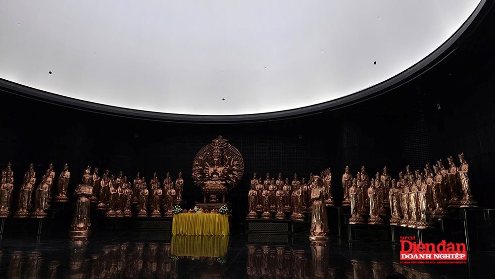 Núi Bà Đen: Từ điểm hành hương đến động lực tăng trưởng của Tây Ninh Núi Bà Đen: Từ điểm hành hương đến động lực tăng trưởng của Tây Ninh