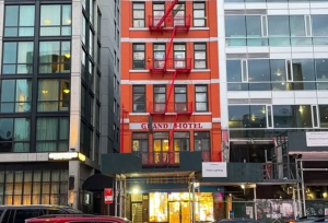 Trải nghiệm khách sạn 1,2 triệu/đêm tệ nhất ở đô thị xa hoa của thế giới