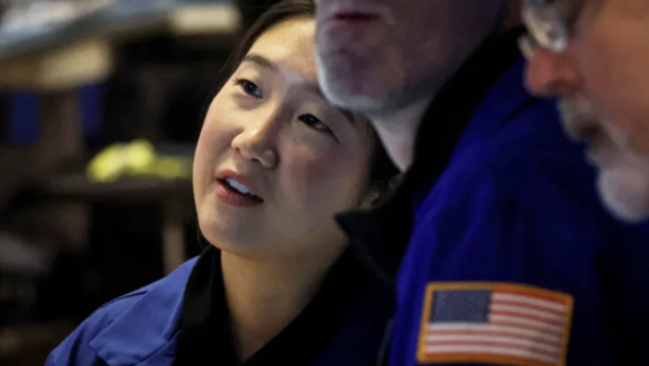 Chứng khoán toàn cầu xanh rực sau báo cáo lạm phát Mỹ, giá dầu tụt xuống đáy 3 tháng