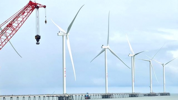 Ngân hàng đối mặt nguy cơ nợ xấu 58 nghìn tỷ đồng từ 34 dự án điện gió, điện mặt trời