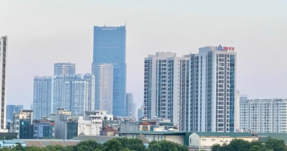 Người dân Hà Nội và TP. Hồ Chí Minh mất 169 năm để mua nhà mặt phố, hơn 20 năm để mua chung cư