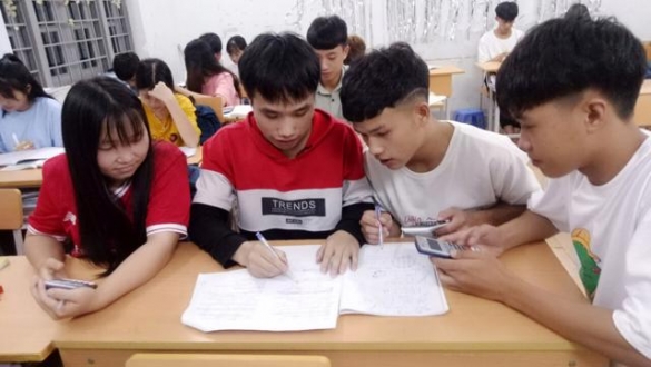 Xóa đói, giảm nghèo trong giáo dục cần hài hòa trong phát triển