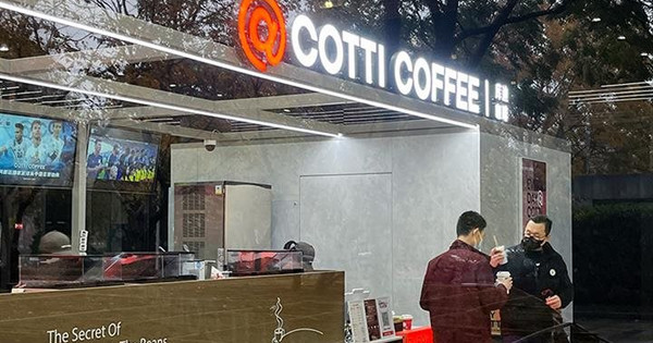 Chuỗi cà phê chưa đầy 1 năm tuổi đe doạ Starbucks: Giá rẻ hơn cả nửa, dự kiến 2 năm nữa sẽ có 10.000 cửa hàng Chuỗi cà phê chưa đầy 1 năm tuổi đe doạ Starbucks: Giá rẻ hơn cả nửa, dự kiến 2 năm nữa sẽ có 10.000 cửa hàng