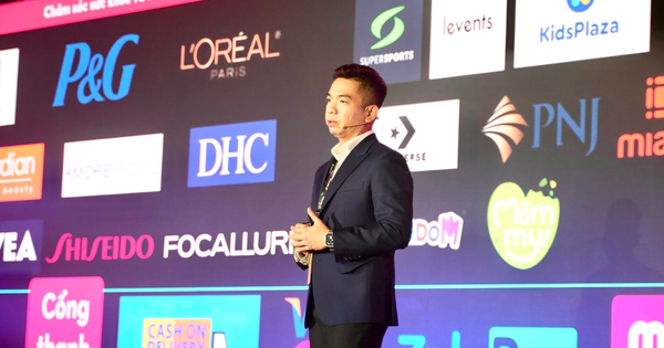 TikTok Shop vượt mặt Sendo, Tiki để vươn lên Top 3 các sàn TMĐT chỉ trong một năm, “vũ khí” mô hình thương mại kết hợp giải trí (Shoppertainment) là TikTok Shop vượt mặt Sendo, Tiki để vươn lên Top 3 các sàn TMĐT chỉ trong một năm, “vũ khí” mô hình thương mại kết hợp giải trí (Shoppertainment) là