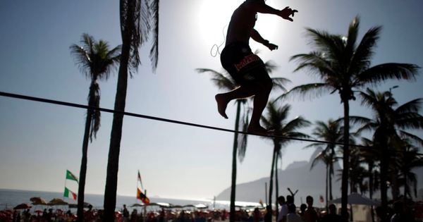 Bloomberg: Thị trường tài chính toàn cầu bước vào một tuần đầy bất ổn khác khi có nhiều thông tin, số liệu gây lo ngại