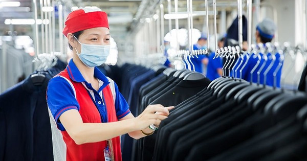 Sự thật buồn: Rất ít doanh nghiệp dệt may của Việt Nam xuất khẩu bằng thương hiệu riêng Sự thật buồn: Rất ít doanh nghiệp dệt may của Việt Nam xuất khẩu bằng thương hiệu riêng