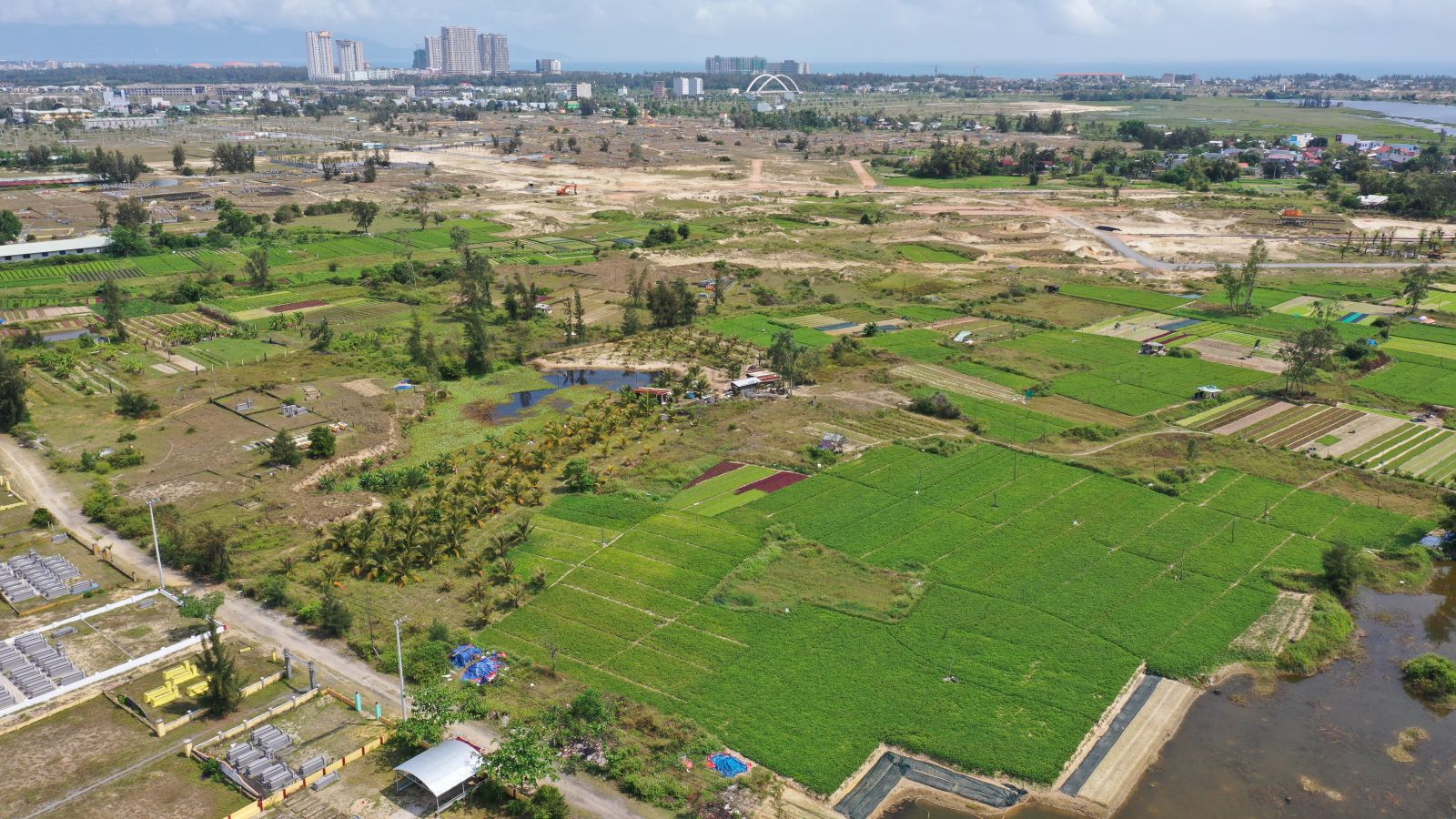 Kỳ cuối: Tìm lối ra cho những đô thị chậm tiến độ, chủ đầu tư “xí phần” dự án Kỳ cuối: Tìm lối ra cho những đô thị chậm tiến độ, chủ đầu tư “xí phần” dự án