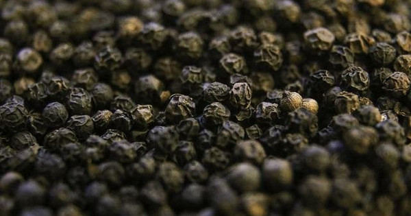 Thị trường hồ tiêu đến nay mới tiêu thụ gần hết sản lượng dự trữ