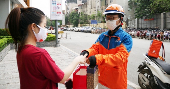 Ứng dụng giao hàng mở dịch vụ cho thuê xe điện VinFast có gì đặc biệt?