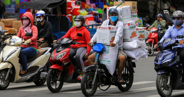 Tăng trưởng kinh tế giảm tốc, thu nhập của lao động ở "đầu tàu" kinh tế TP.HCM thay đổi ra sao trong quý I/2023? Tăng trưởng kinh tế giảm tốc, thu nhập của lao động ở "đầu tàu" kinh tế TP.HCM thay đổi ra sao trong quý I/2023?