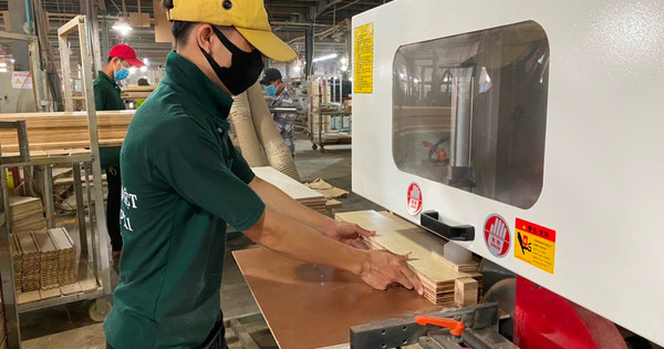 Việt Nam giành lại vị trí số 1 về xuất khẩu đồ nội thất sang Mỹ, nới rộng khoảng cách với Trung Quốc Việt Nam giành lại vị trí số 1 về xuất khẩu đồ nội thất sang Mỹ, nới rộng khoảng cách với Trung Quốc