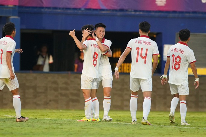 U22 Việt Nam tranh suất vào bán kết - Ảnh 1. U22 Việt Nam tranh suất vào bán kết - Ảnh 1.