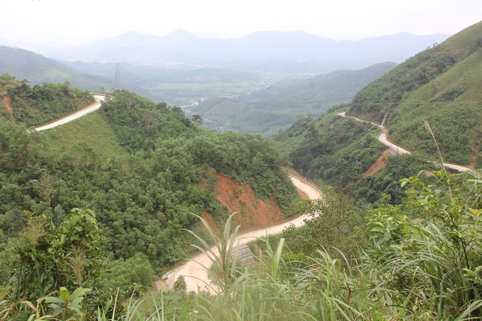 Về Minh Long ngắm thác Trắng - Ảnh 2. Về Minh Long ngắm thác Trắng - Ảnh 2.