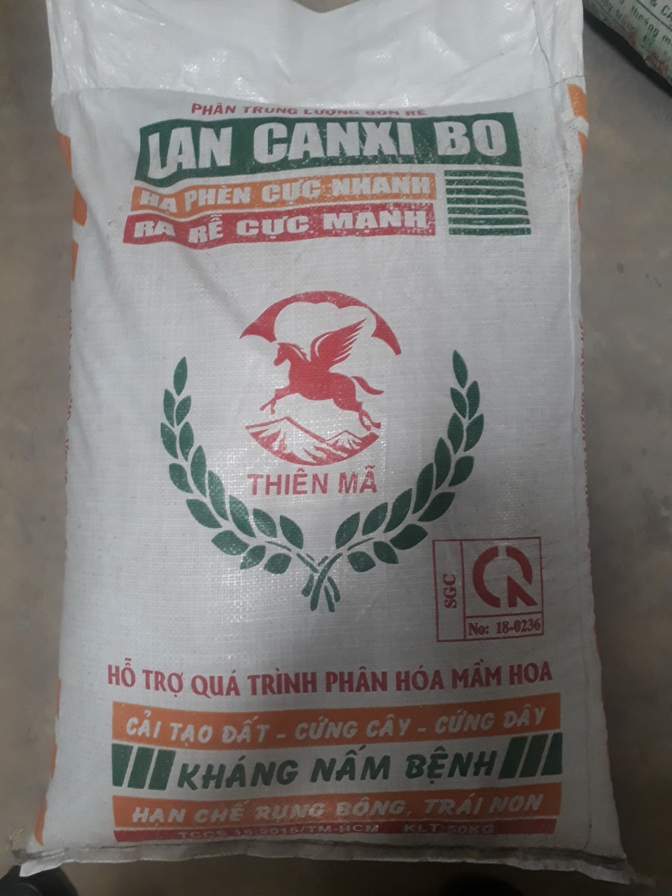 Tây Ninh: Nhiều doanh nghiệp, hộ kinh doanh buôn bán phân bón giả, kém chất lượng