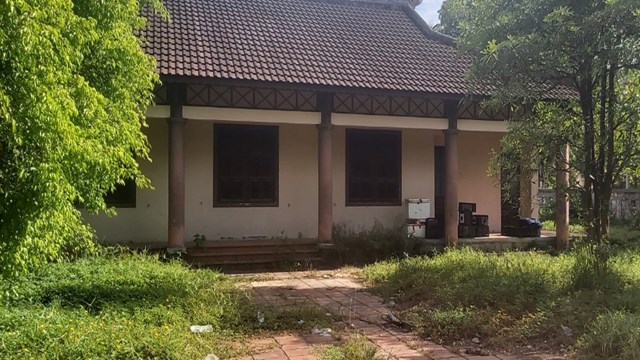 Trung tâm giới thiệu sản phẩm làng nghề bị bỏ hoang Trung tâm giới thiệu sản phẩm làng nghề bị bỏ hoang