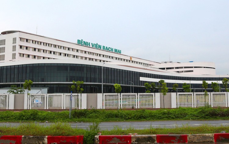 Xem nhẹ thiết kế, “sai một li, đi một dặm” Dự án Bệnh viện Bạch Mai cơ sở 2 và Dự án Bệnh viện Việt Đức cơ sở 2 tại TP. Phủ Lý, tỉnh Hà Nam đang phải “đắp chiếu”. Ảnh: Lê Tiên