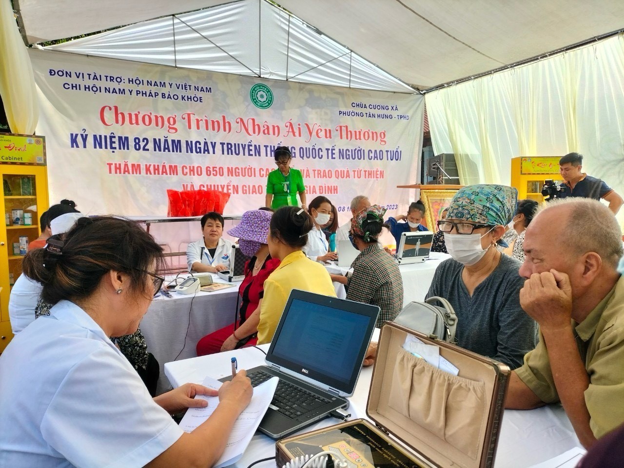 Mở rộng Chương trình Nhân ái yêu thương đến mọi miền tổ quốc Mở rộng Chương trình Nhân ái yêu thương đến mọi miền tổ quốc