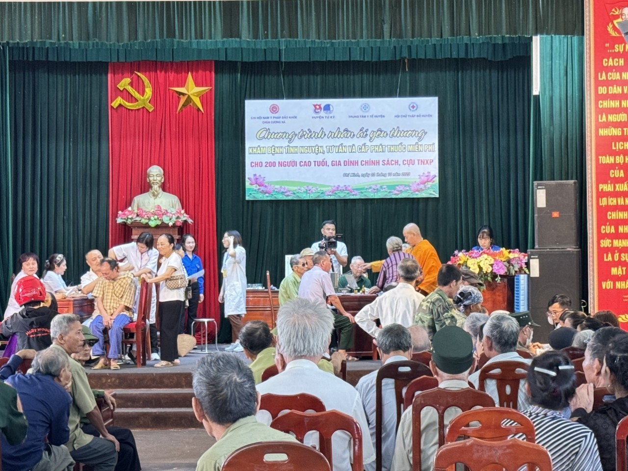 Mở rộng Chương trình Nhân ái yêu thương đến mọi miền tổ quốc Mở rộng Chương trình Nhân ái yêu thương đến mọi miền tổ quốc