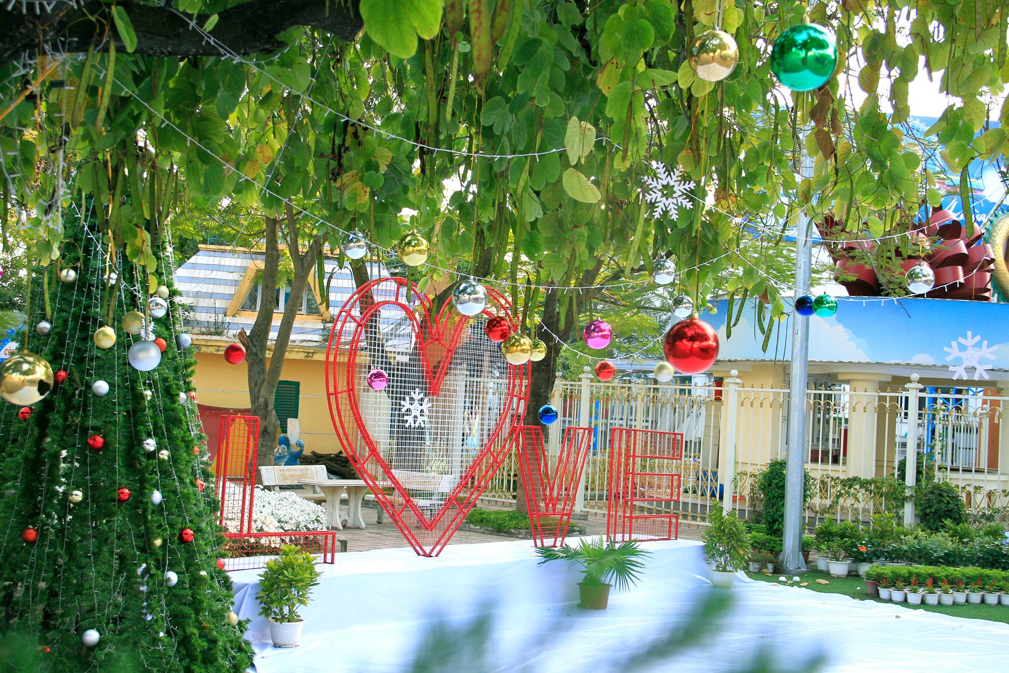 Check in những địa điểm vui chơi Noel ở Hà Nội Check in những địa điểm vui chơi Noel ở Hà Nội