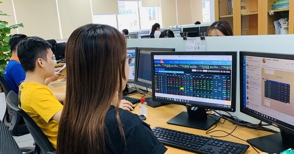 Tự doanh nhẹ tay bán ròng phiên 4/1, chuyển tâm điểm xả bán sang cổ phiếu KDC