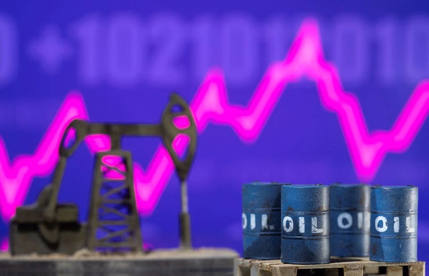 Giá xăng dầu hôm nay 51 Thị trường lao dốc