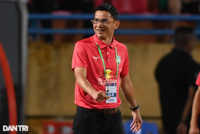 HLV Park Hang Seo gặp gỡ đồng nghiệp Kiatisuk trước thềm AFF Cup - 2