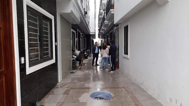 Nh&agrave; trong ng&otilde; &ldquo;ng&aacute;o gi&aacute;&rdquo;, gi&aacute; ngang ngửa liền kề, biệt thự - ảnh 1