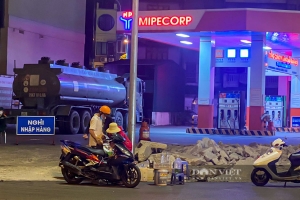Hà Nội: Đại lý đóng cửa, dân "phe" xăng hét giá trên 36.000 đồng/lít