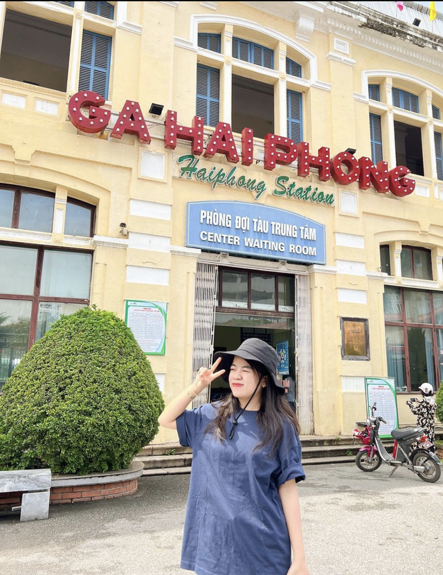 Những ga t&agrave;u lửa ở Việt Nam đẹp như tr&ecirc;n phim, c&oacute; nơi c&ograve;n trở th&agrave;nh địa điểm du lịch nổi tiếng - ảnh 8