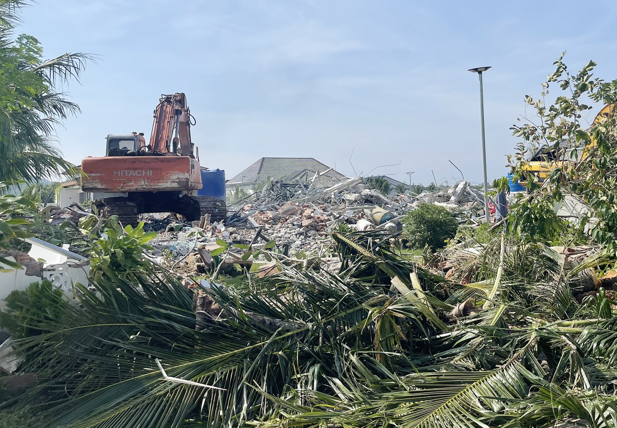 79 biệt thự không phép ảnh 2 79 biet thu khong phep anh 2