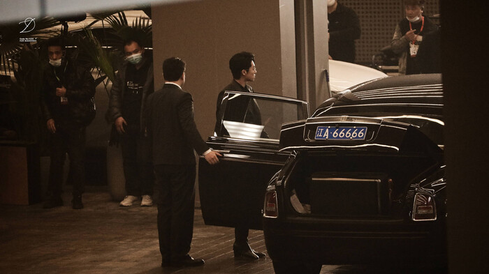 Vương Hạc Đệ h&oacute;a b&aacute; đạo tổng t&agrave;i cực ngầu khi y&ecirc;u Bạch Lộc trong phim mới Ảnh 5