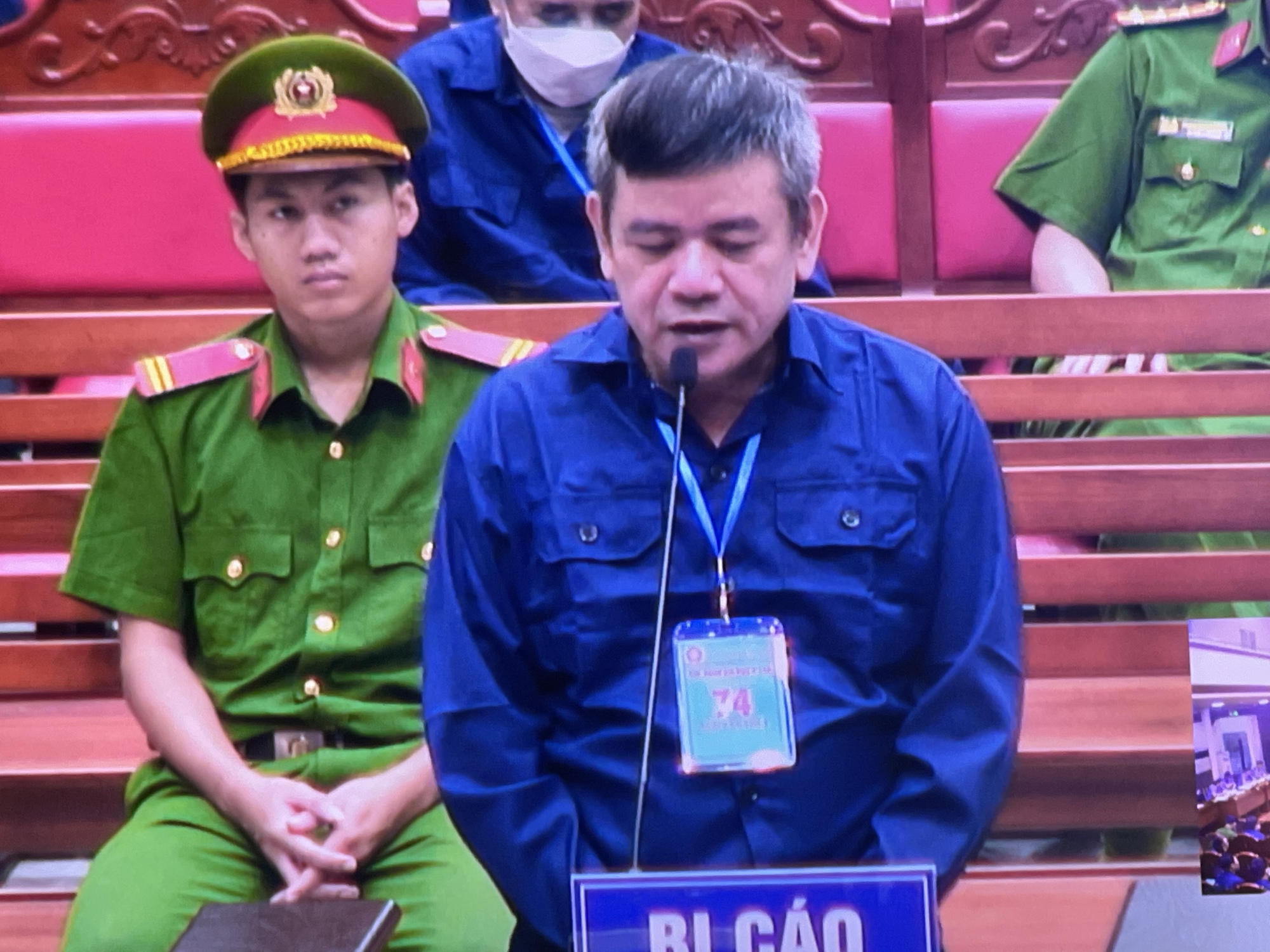 Đại án xăng lậu: Các ông trùm nộp "nhỏ giọt" tiền thu lợi bất chính - Ảnh 3. Đại án xăng lậu: Các ông trùm nộp "nhỏ giọt" tiền thu lợi bất chính - Ảnh 3.