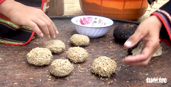 Bí quyết men rượu cần Bí quyết men rượu cần ''uống vào chỉ vui, không giận'' của người Ê Đê - ảnh 2