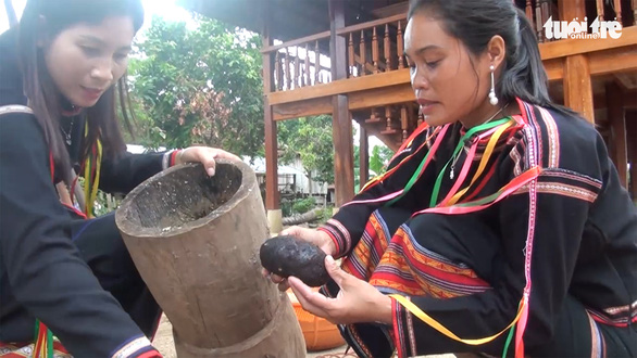 Bí quyết men rượu cần Bí quyết men rượu cần ''uống vào chỉ vui, không giận'' của người Ê Đê - ảnh 1