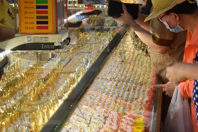 Giá vàng hôm nay 22-11: Lao xuống do yếu tố nào? - Ảnh 1. Giá vàng hôm nay 22-11: Lao xuống do yếu tố nào? - Ảnh 1.