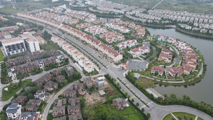 Ông lớn bất động sản bán giá cắt lỗ, nhà đầu cơ tháo chạy thoát nợ - 1 Ông lớn bất động sản bán giá cắt lỗ, nhà đầu cơ tháo chạy thoát nợ - 1