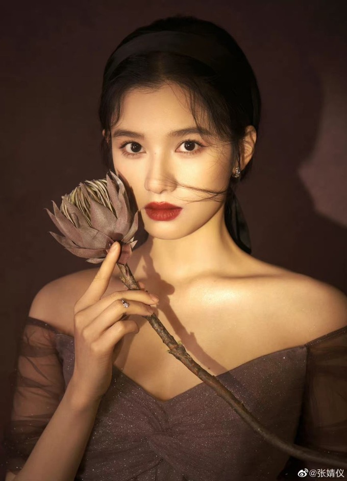 Trương Tịnh Nghi: Vẻ đẹp thanh thuần đang khuynh đảo màn ảnh Hoa ngữ - 2 Trương Tịnh Nghi: Vẻ đẹp thanh thuần đang khuynh đảo màn ảnh Hoa ngữ - 2