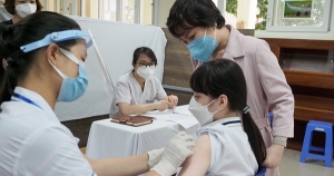 Việt Nam chia sẻ kinh nghiệm vượt qua đại dịch và hậu COVID-19 với Hội Y học các nước Đông Nam Á