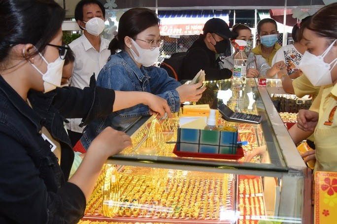 Giá vàng hôm nay 26-11: Tăng - giảm khó lường - Ảnh 1. Giá vàng hôm nay 26-11: Tăng - giảm khó lường - Ảnh 1.