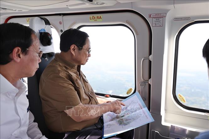 Thủ tướng Phạm Minh Chính khảo sát vùng Đông Nam Bộ Chú thích ảnh