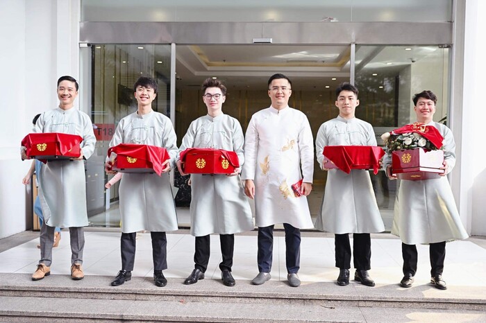 Hé lộ dàn bê tráp Hé lộ dàn bê tráp 'cực phẩm' trong lễ ăn hỏi của hoa hậu Ngọc Hân Ảnh 4