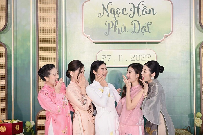 Hé lộ dàn bê tráp Hé lộ dàn bê tráp 'cực phẩm' trong lễ ăn hỏi của hoa hậu Ngọc Hân Ảnh 7