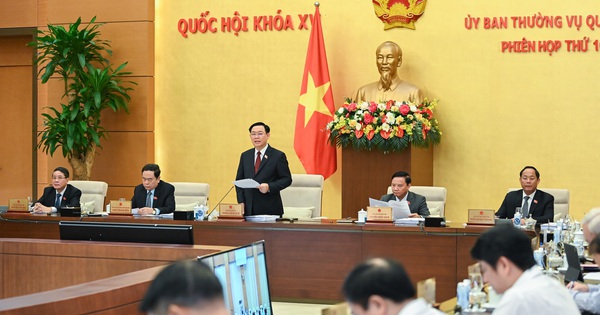 UBTVQH xem xét miễn nhiệm, bổ nhiệm Đại sứ UBTVQH xem xét miễn nhiệm, bổ nhiệm Đại sứ