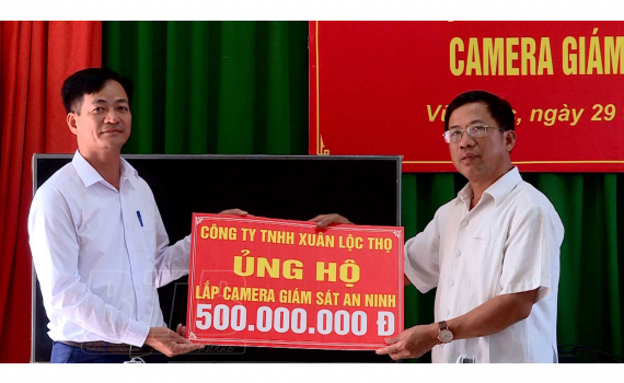 680 triệu đồng ủng hộ lắp đặt camera giám sát an ninh tại xã Vũ Phúc 680 triệu đồng ủng hộ lắp đặt camera giám sát an ninh tại xã Vũ Phúc